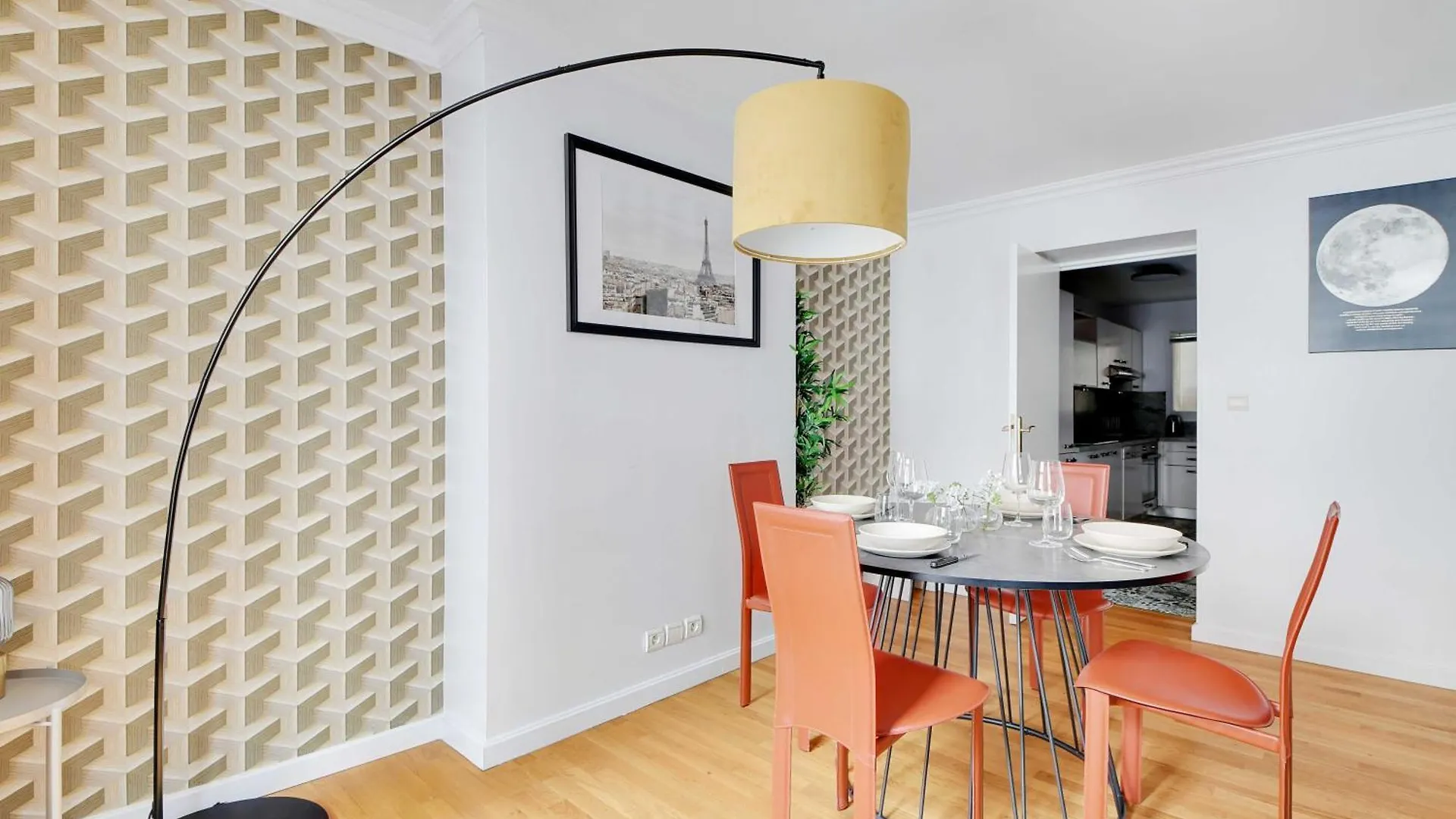 Charming Apartment -1Br-4P- Arc De Triomphe Paris France